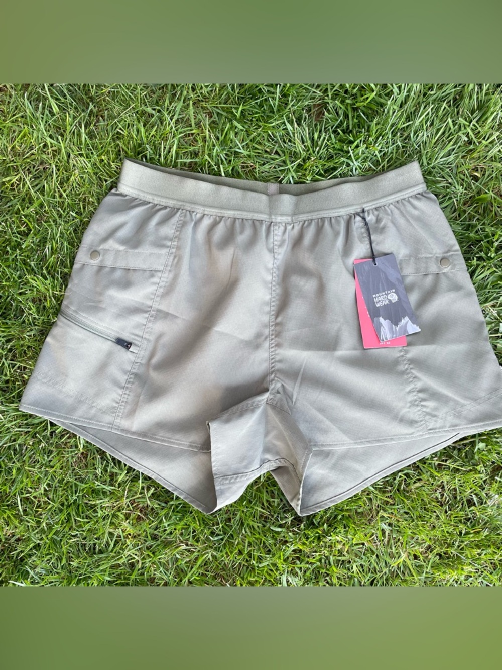 NWT mountain hard wear shorts